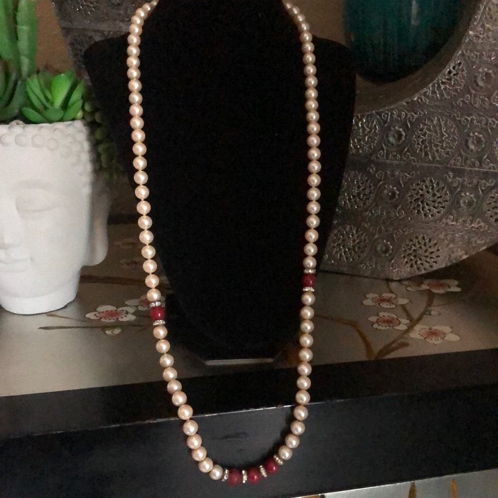 Long Pearl Necklace Super Pretty And Different Bought In Milan